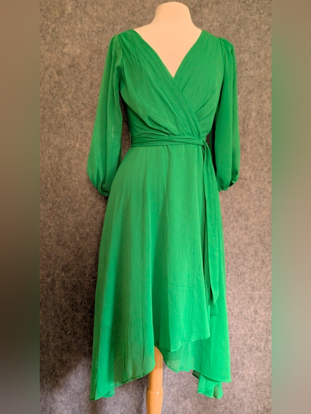 DKNY NWT Faux-Wrap Flowy Chiffon Dress Apple Green Size 6